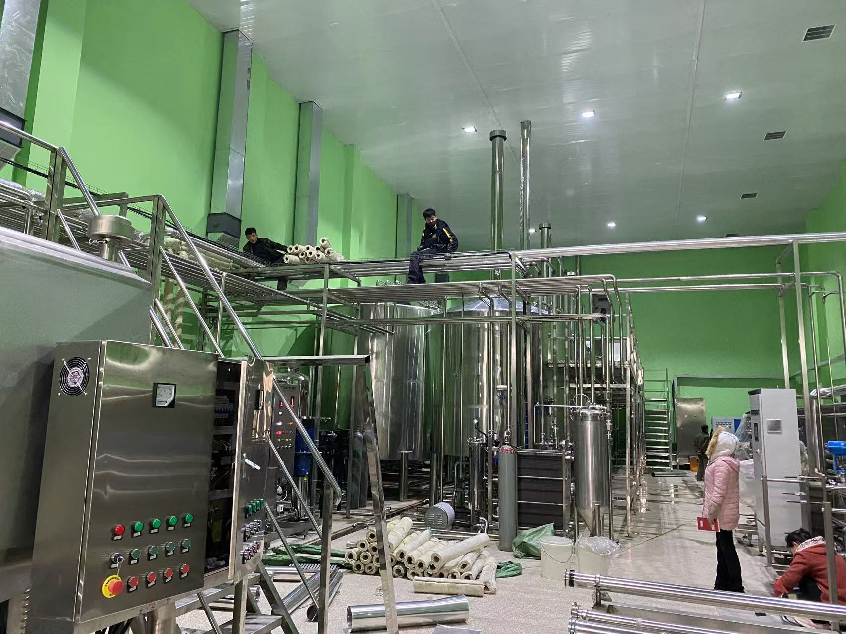 大连精酿啤酒设备厂—精酿啤酒设备制造：传承工艺与创新科技的交融